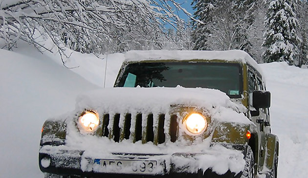 Offroad Snow Jeep Passenger Mountain Cuesta arriba conducción